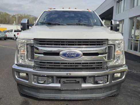 Used 2019 Ford F250 XLT w/ XLT Premium Package image 2
