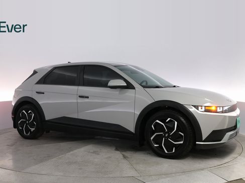 Used 2022 Hyundai Ioniq 5 SEL image 5