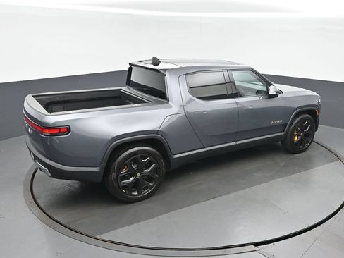 Used 2024 Rivian R1T Adventure AWD/4WD image 36