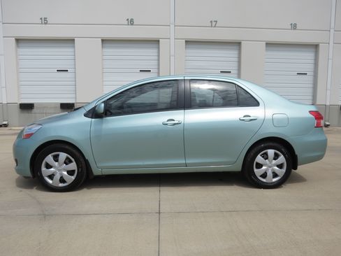 Used 2008 Toyota Yaris Sedan w/ PWR Pkg w/Steel Wheels FWD image 5
