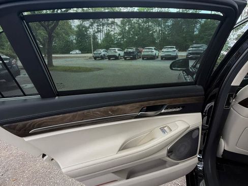 Used 2018 Genesis G90 5.0 Ultimate AWD/4WD image 16
