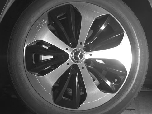 Used 2025 Mercedes-Benz GLB 250 image 9