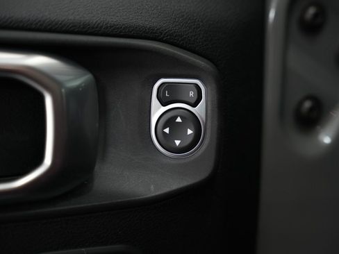 Used 2020 Jeep Wrangler Unlimited Rubicon AWD/4WD image 46