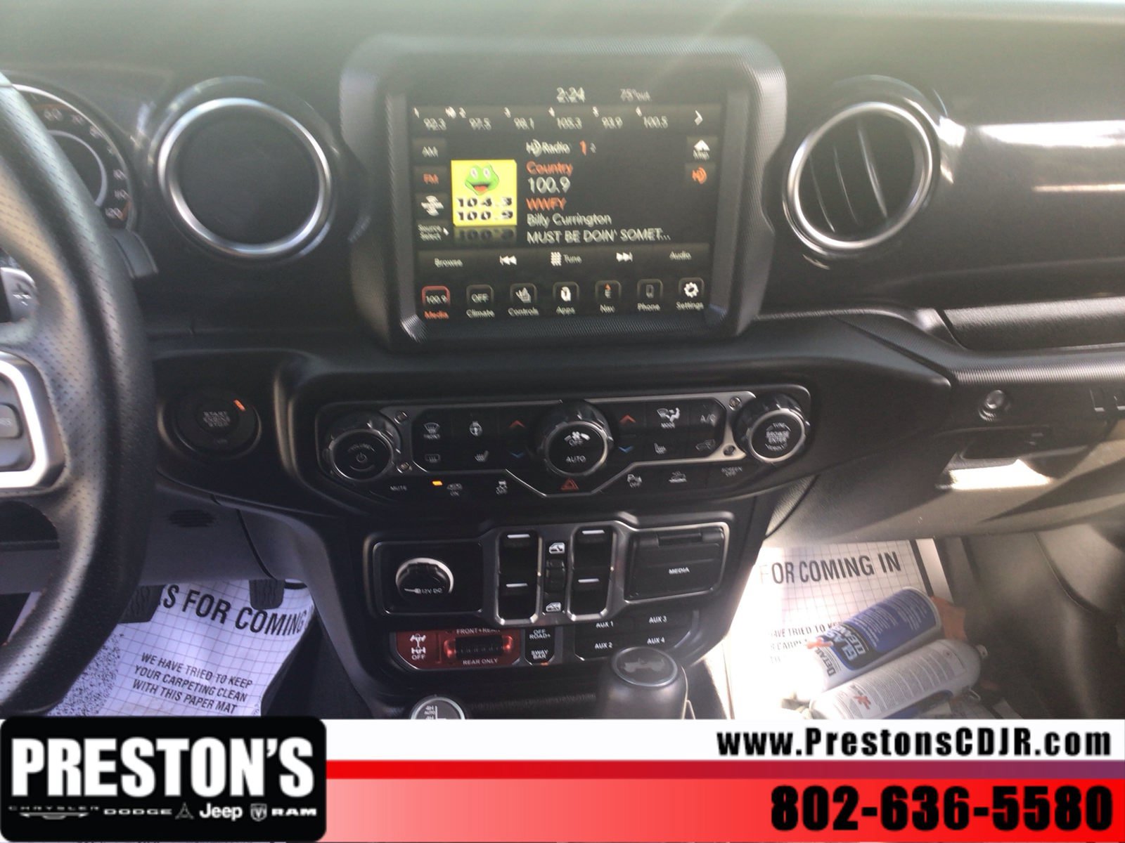 Used 2023 Jeep Wrangler Unlimited Rubicon 392 AWD/4WD image 16