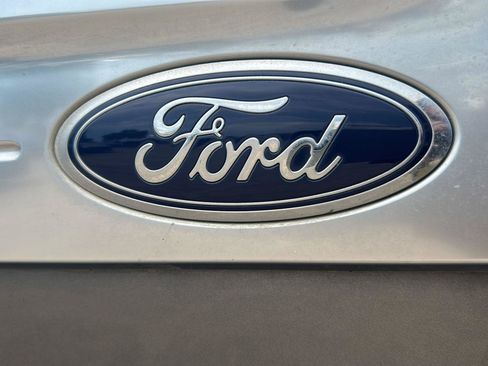 Certified 2022 Ford F150 Platinum w/ Equipment Group 701A High RWD image 32