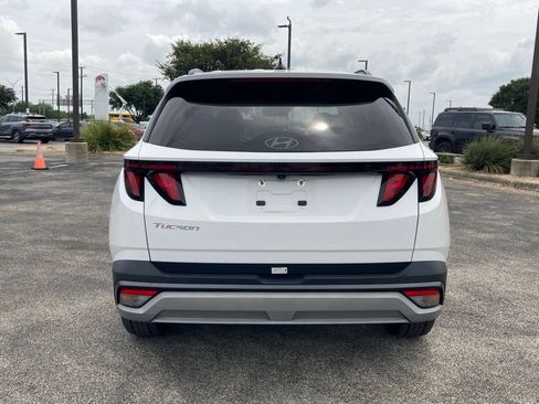 Used 2025 Hyundai Tucson SEL FWD image 6