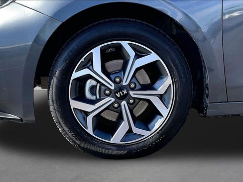 Used 2021 Kia Forte LXS FWD image 5