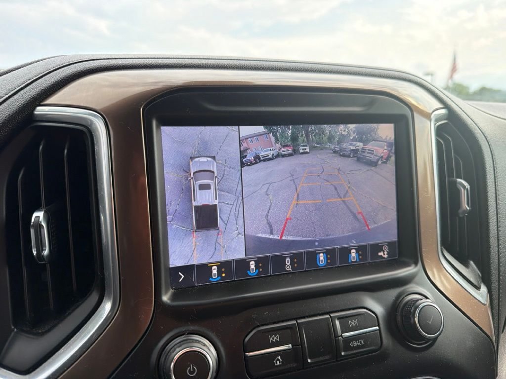 Used 2019 Chevrolet Silverado 1500 High Country w/ Technology Package AWD/4WD image 15
