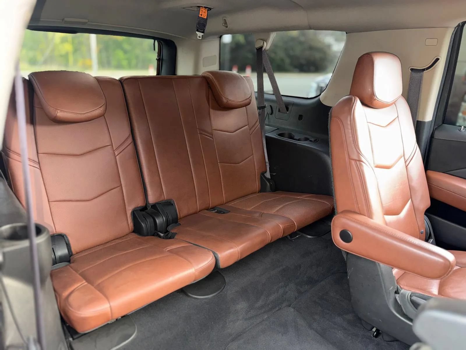 Used 2015 Cadillac Escalade ESV Premium AWD/4WD image 12