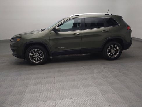 Used 2021 Jeep Cherokee Latitude Lux AWD/4WD image 2
