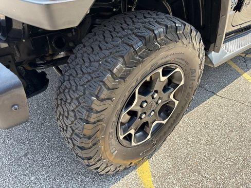 Used 2021 Jeep Wrangler Unlimited Rubicon 4xe w/ Steel Bumper Group AWD/4WD image 40