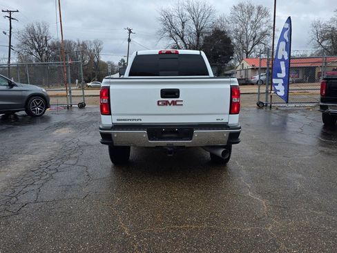 Used 2018 GMC Sierra 2500 SLT w/ Duramax Plus Package image 3