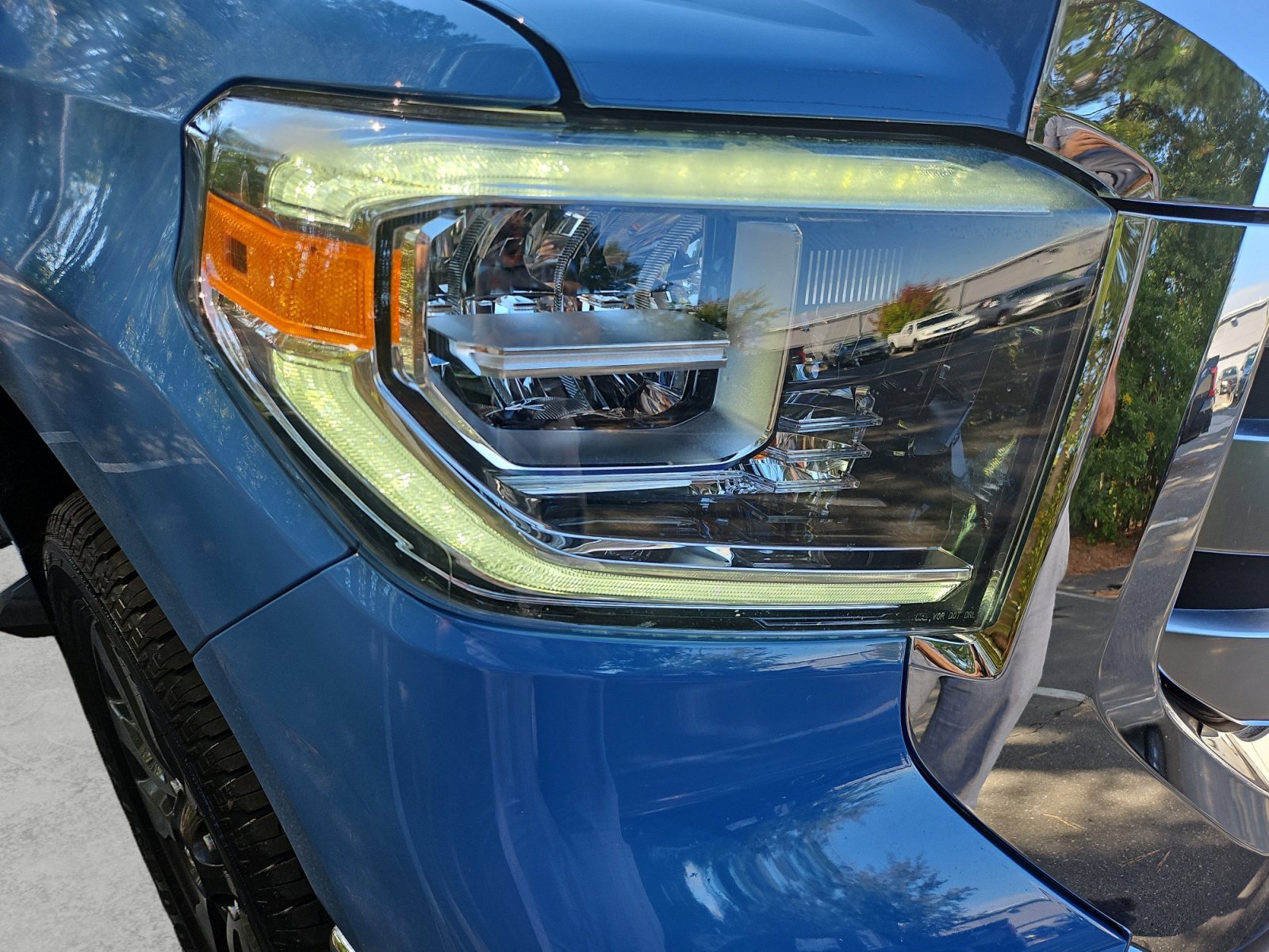 Used 2020 Toyota Tundra Limited w/ Limited Premium Package AWD/4WD image 39