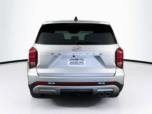 Used 2025 Hyundai Palisade SE FWD image 5