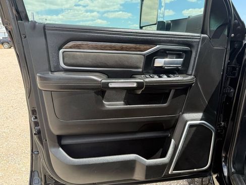 Used 2019 RAM 2500 Laramie AWD/4WD image 29