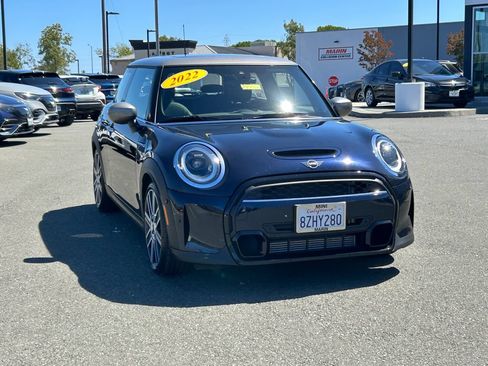 Used 2022 MINI Cooper S w/ Driver Assistance Package FWD image 7