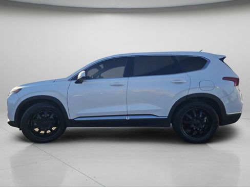 Used 2020 Hyundai Santa Fe SE image 20