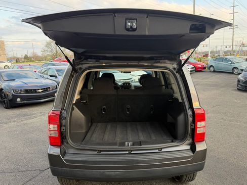Used 2014 Jeep Patriot Sport w/ Power Value Group image 16
