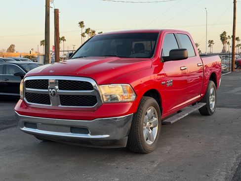 Used 2017 RAM 1500 Classic SLT image 2