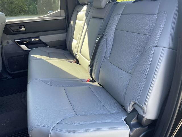 Used 2025 Toyota Tundra Limited AWD/4WD image 14