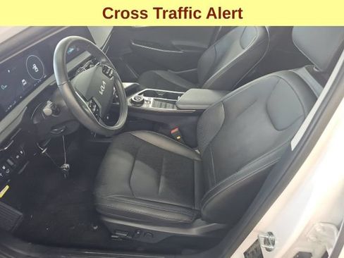 Used 2023 Kia EV6 Wind w/ Wind Technology Package AWD/4WD image 10