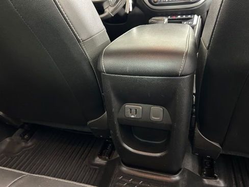 Used 2019 Chevrolet Colorado ZR2 AWD/4WD image 16