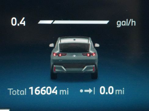 Certified 2025 BMW X2 xDrive28i image 22