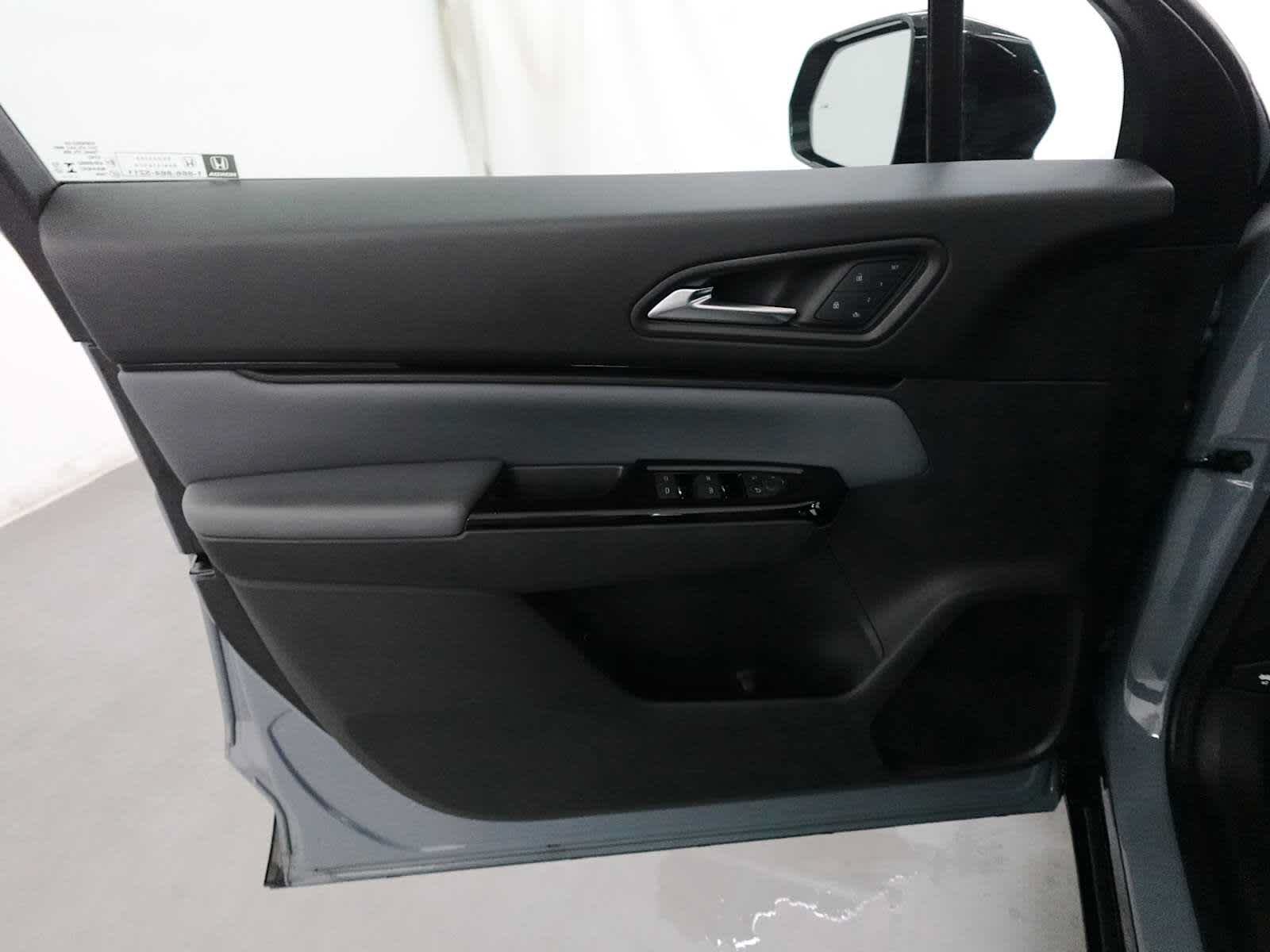 Used 2024 Honda Prologue Touring image 10
