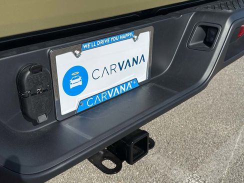 New 2025 Jeep Gladiator Sport image 26