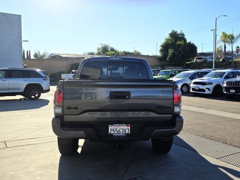 Used 2022 Toyota Tacoma TRD Pro image 4