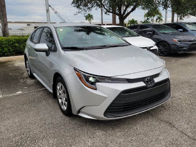 Used 2026 Toyota Corolla LE FWD image 1
