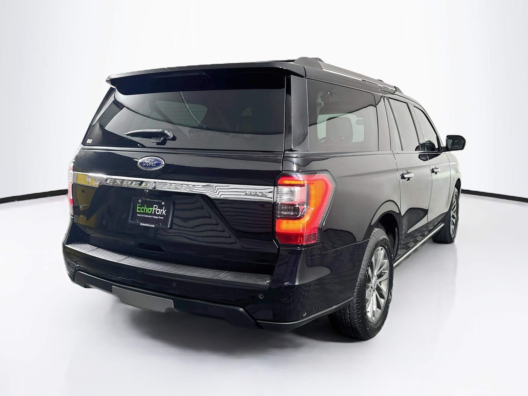 Used 2018 Ford Expedition Max Limited w/ Equipment Group 301A RWD image 9