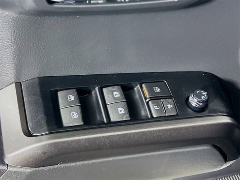 Certified 2023 Toyota Tacoma TRD Off-Road image 17