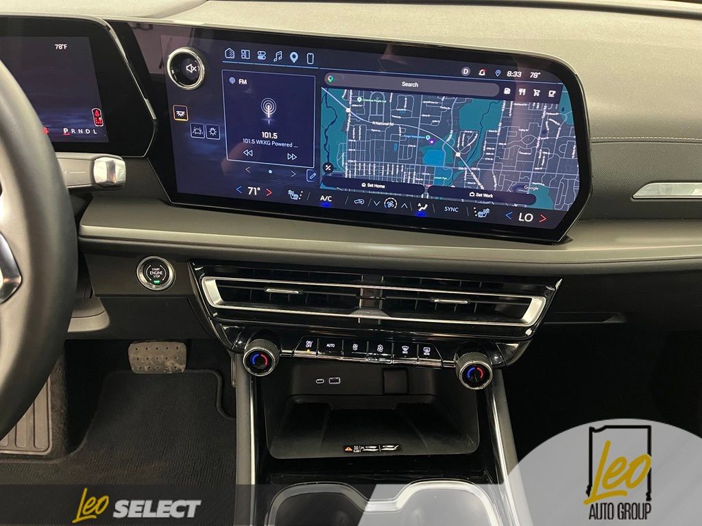 Used 2026 Chevrolet Traverse LT w/ Driver Confidence Package FWD image 22