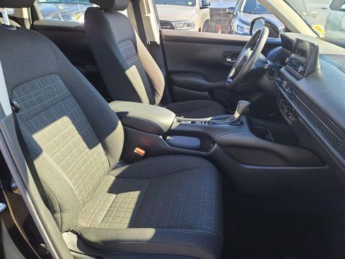 Used 2023 Honda HR-V LX image 18