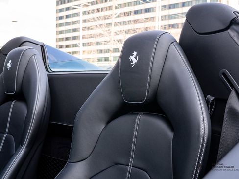 Certified 2021 Ferrari F8 Tributo image 23