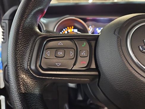 Used 2022 Jeep Wrangler Unlimited Sport image 23