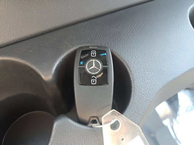 Used 2023 Mercedes-Benz Sprinter 3500 image 21