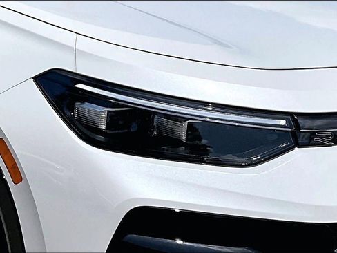 New 2026 Volkswagen Tiguan SE R-Line AWD/4WD image 12