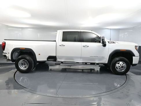 Used 2021 GMC Sierra 3500 Denali w/ Denali Ultimate Package image 4