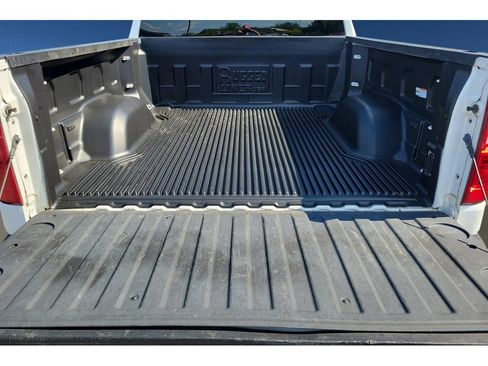 Used 2023 Chevrolet Silverado 1500 Custom AWD/4WD image 9