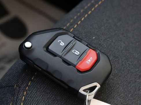 Used 2024 Jeep Wrangler Willys image 20