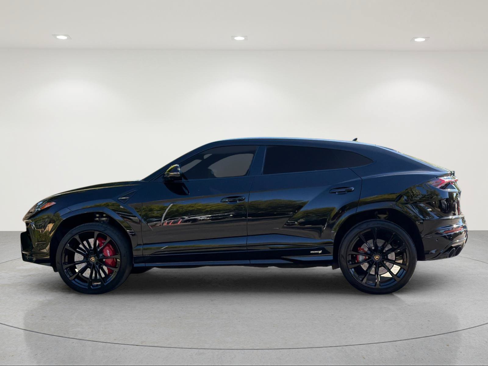 Used 2024 Lamborghini Urus S AWD/4WD image 2