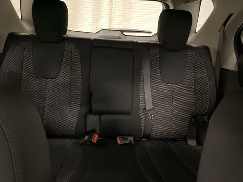 Used 2016 Chevrolet Equinox LT w/ Convenience Package image 18