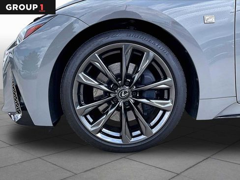 Used 2025 Lexus IS 350 F Sport RWD image 10
