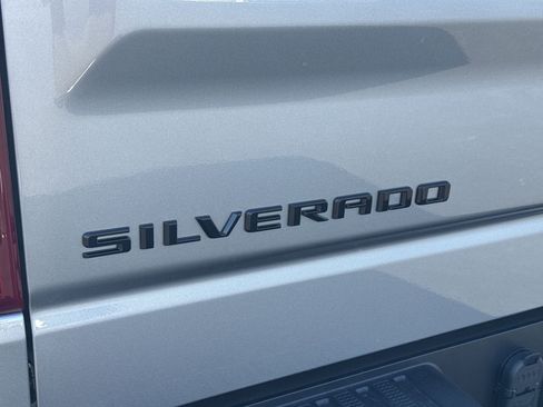 New 2026 Chevrolet Silverado 1500 Custom Trail Boss w/ LPO, Dark Essentials Package AWD/4WD image 39