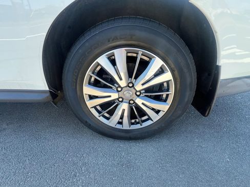 Used 2019 Nissan Pathfinder S AWD/4WD image 9