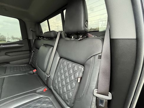 Used 2023 GMC Sierra 1500 Elevation w/ Preferred Package image 29