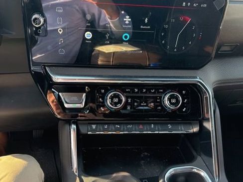 Used 2024 GMC Sierra 2500 Denali w/ Denali Reserve Package image 7