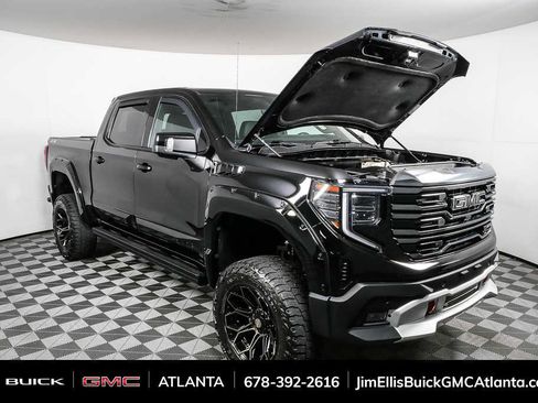 Used 2023 GMC Sierra 1500 AT4 w/ AT4 Premium Package image 32